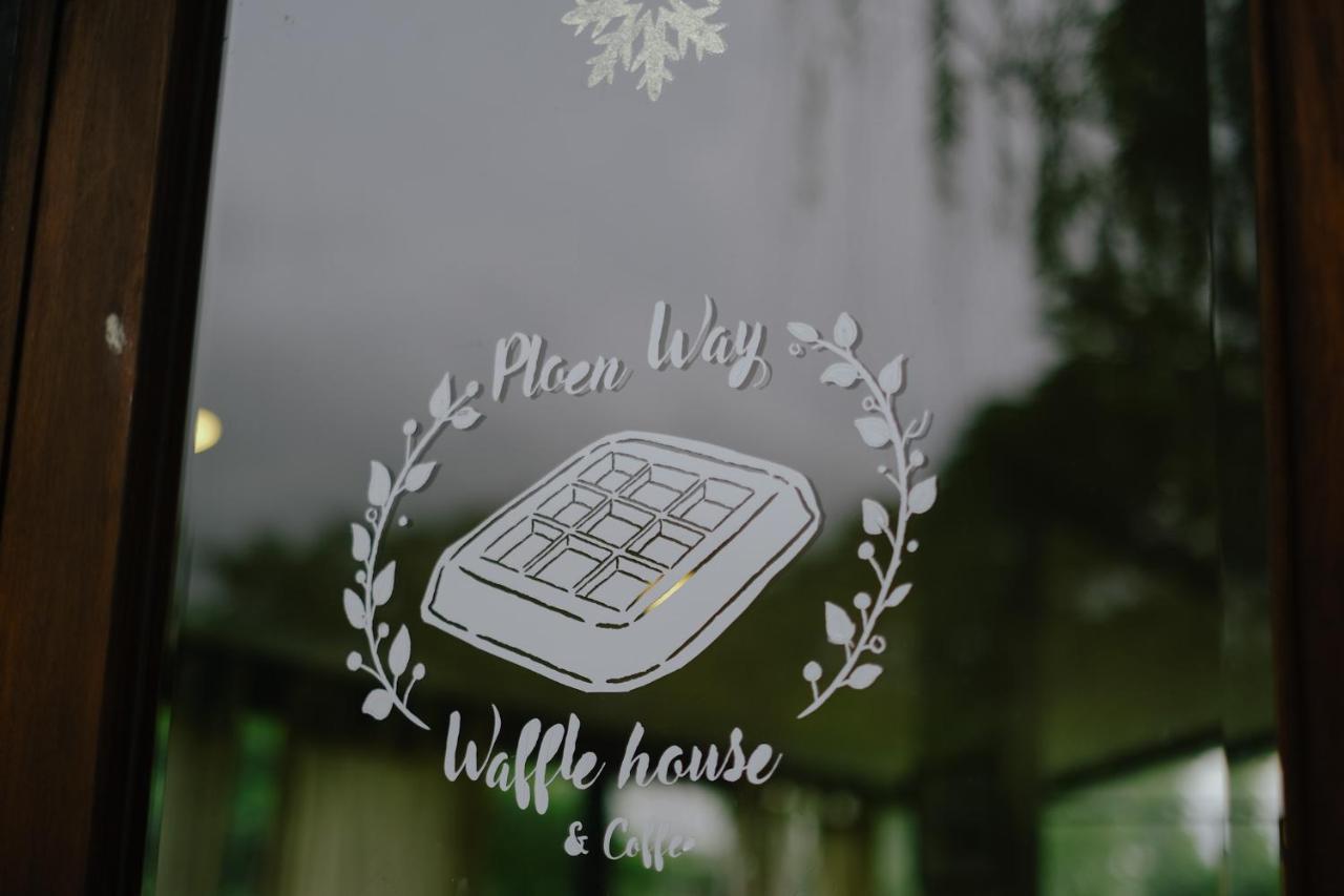 Ploen Pirom Otel Bangkok Dış mekan fotoğraf
