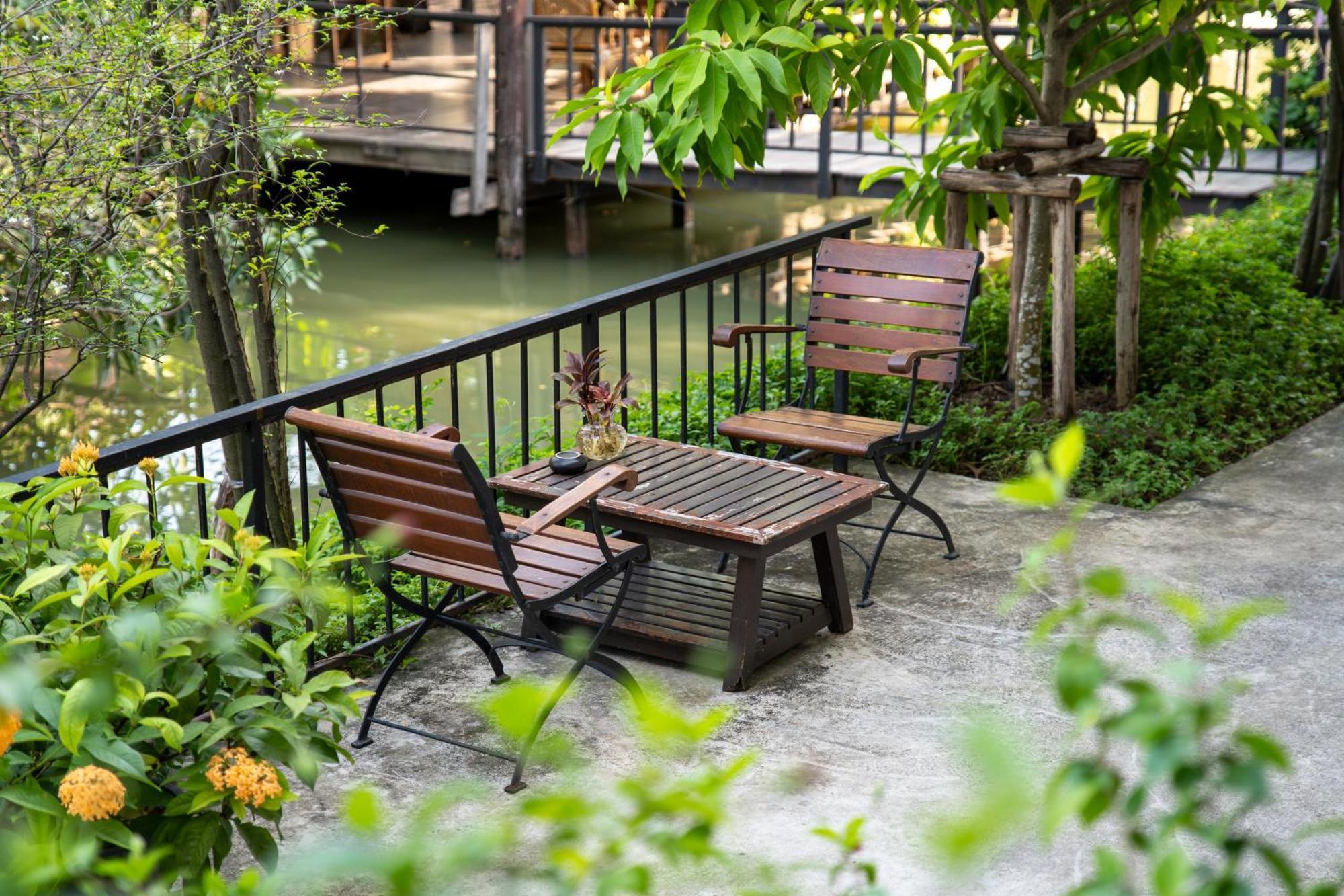 Ploen Pirom Otel Bangkok Dış mekan fotoğraf