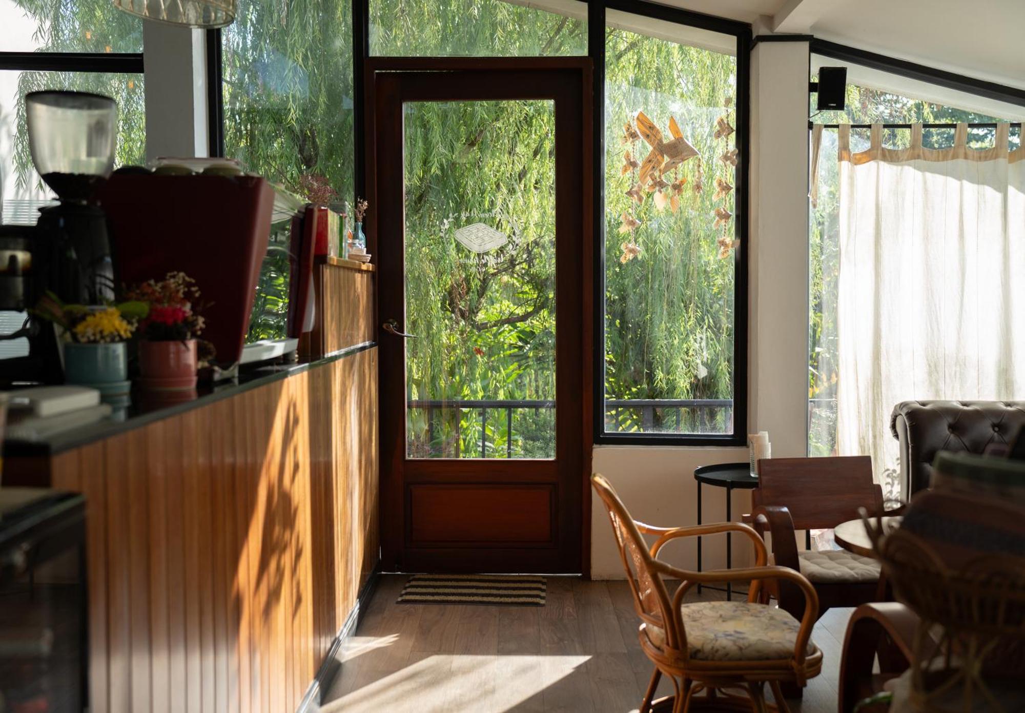 Ploen Pirom Otel Bangkok Dış mekan fotoğraf