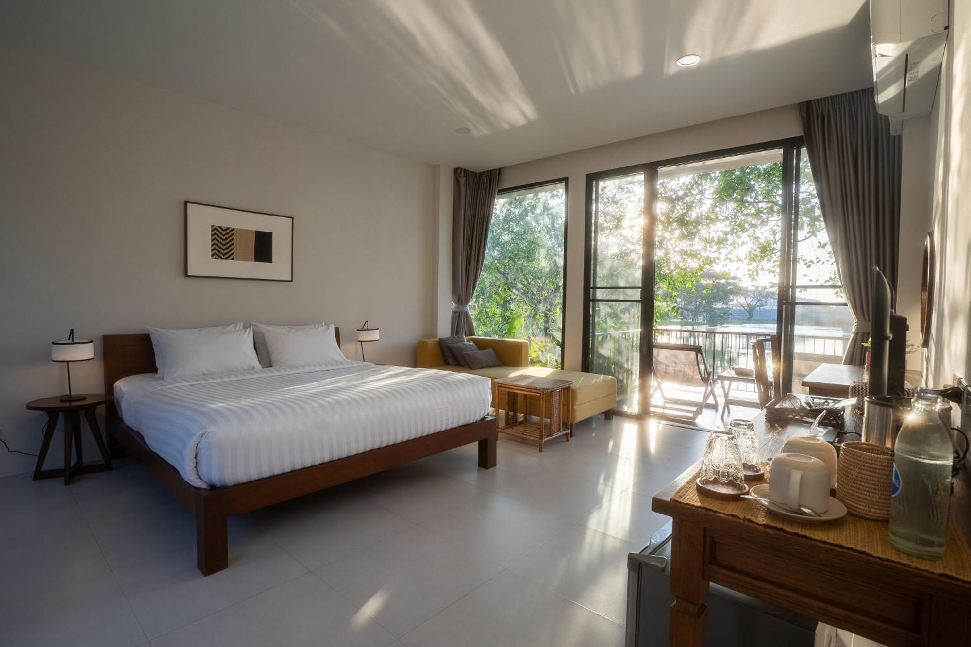 Ploen Pirom Otel Bangkok Dış mekan fotoğraf