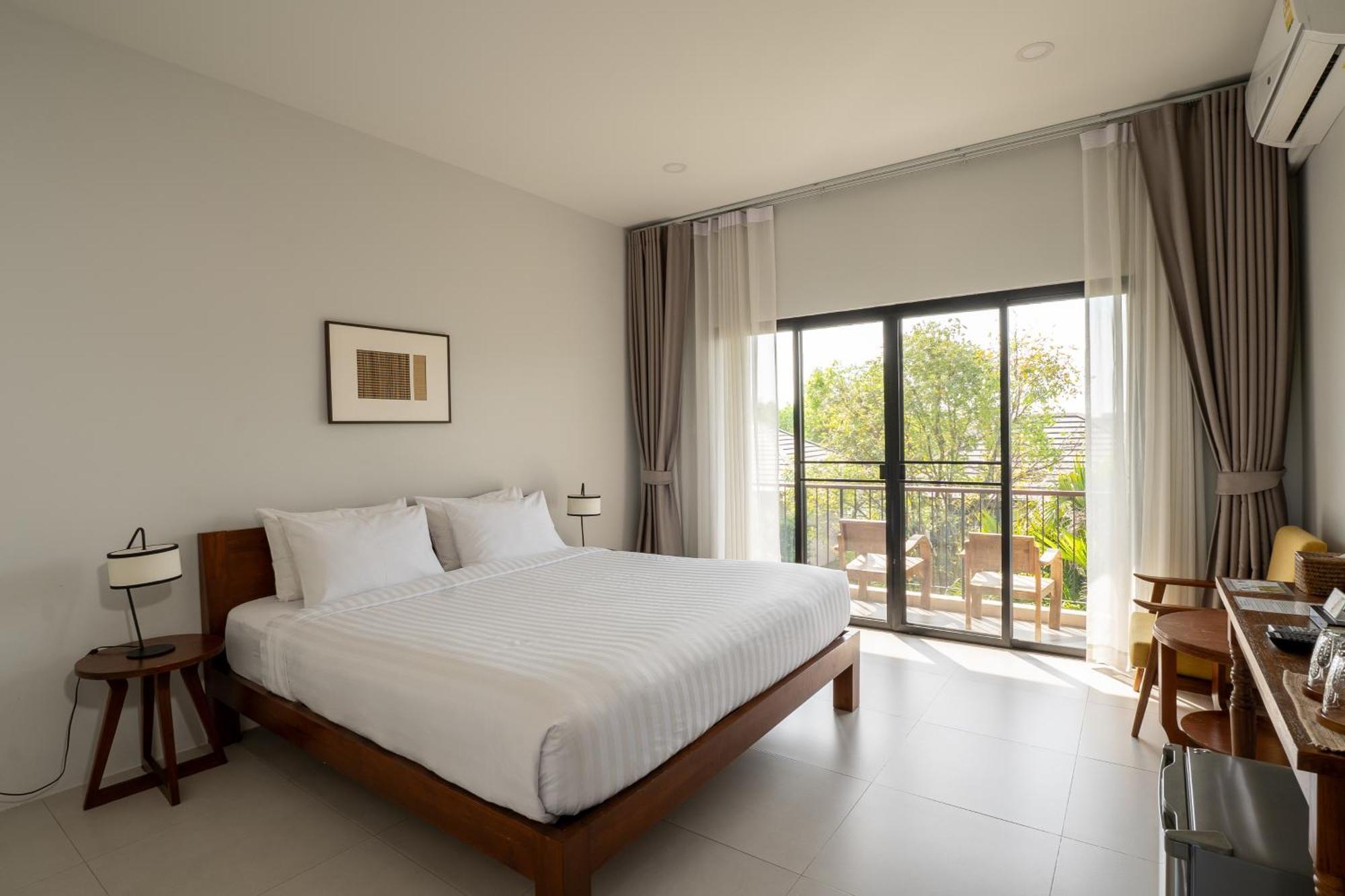 Ploen Pirom Otel Bangkok Dış mekan fotoğraf