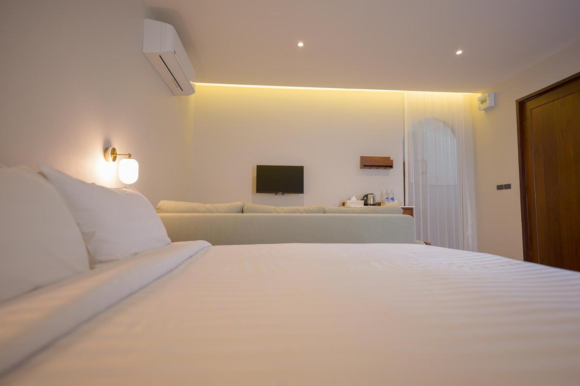Ploen Pirom Otel Bangkok Dış mekan fotoğraf